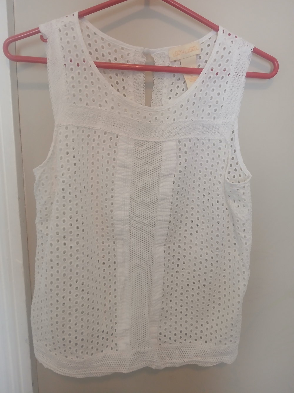 Lucy & Laurel White Eyelet Sleeveless Cotton Blouse